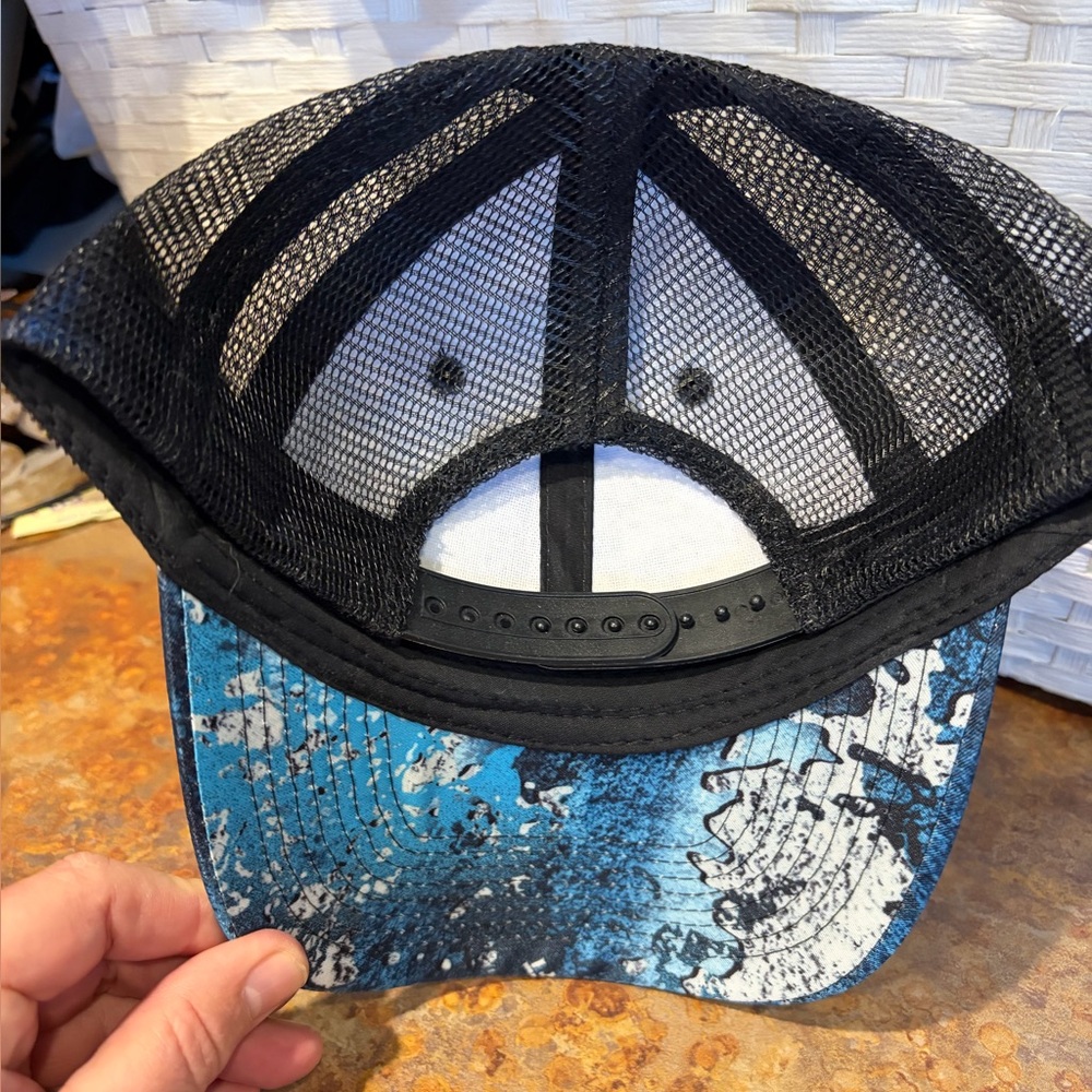 Bass Pro shop trucker hat black blue water camo mesh os new snap plastic strap - Picture 2 of 2